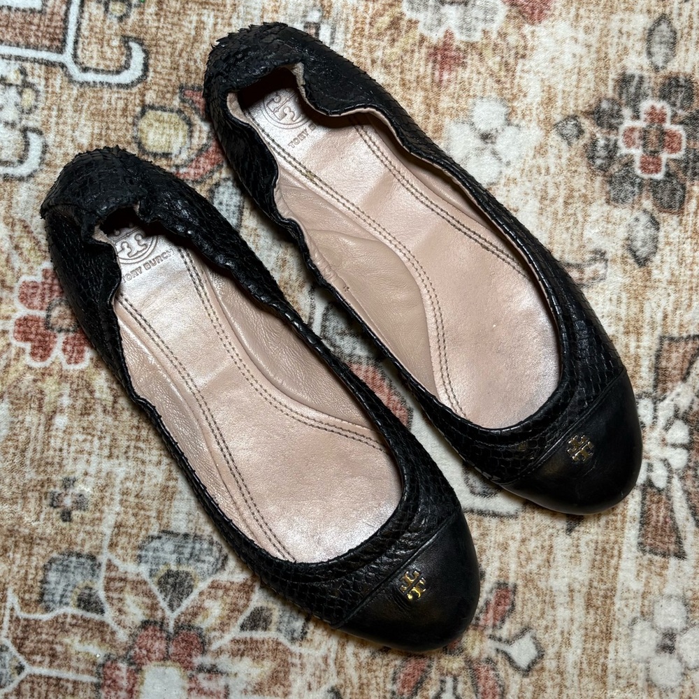 Tory Burch Reptile Cap Toe Ballet Leather Flats  Shoes Size 7.5 Black